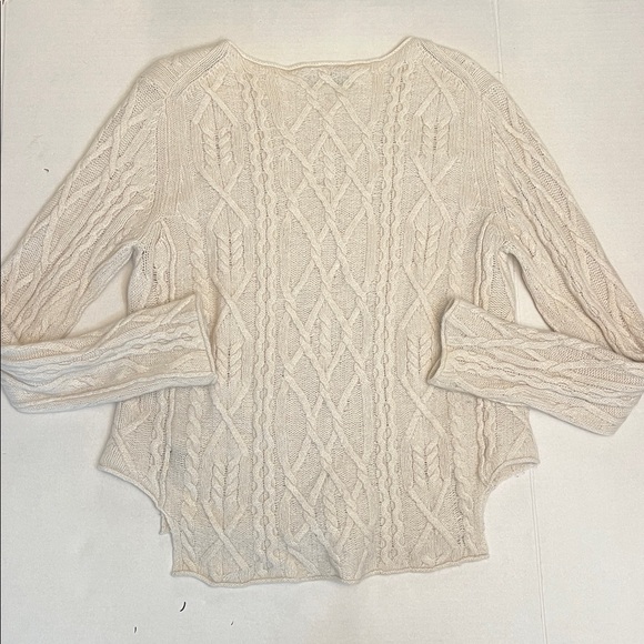 NILI  LOTAN CASHMERE CABLE KNIT SWEATER CREAM SIZE MEDIUM - Picture 9 of 16
